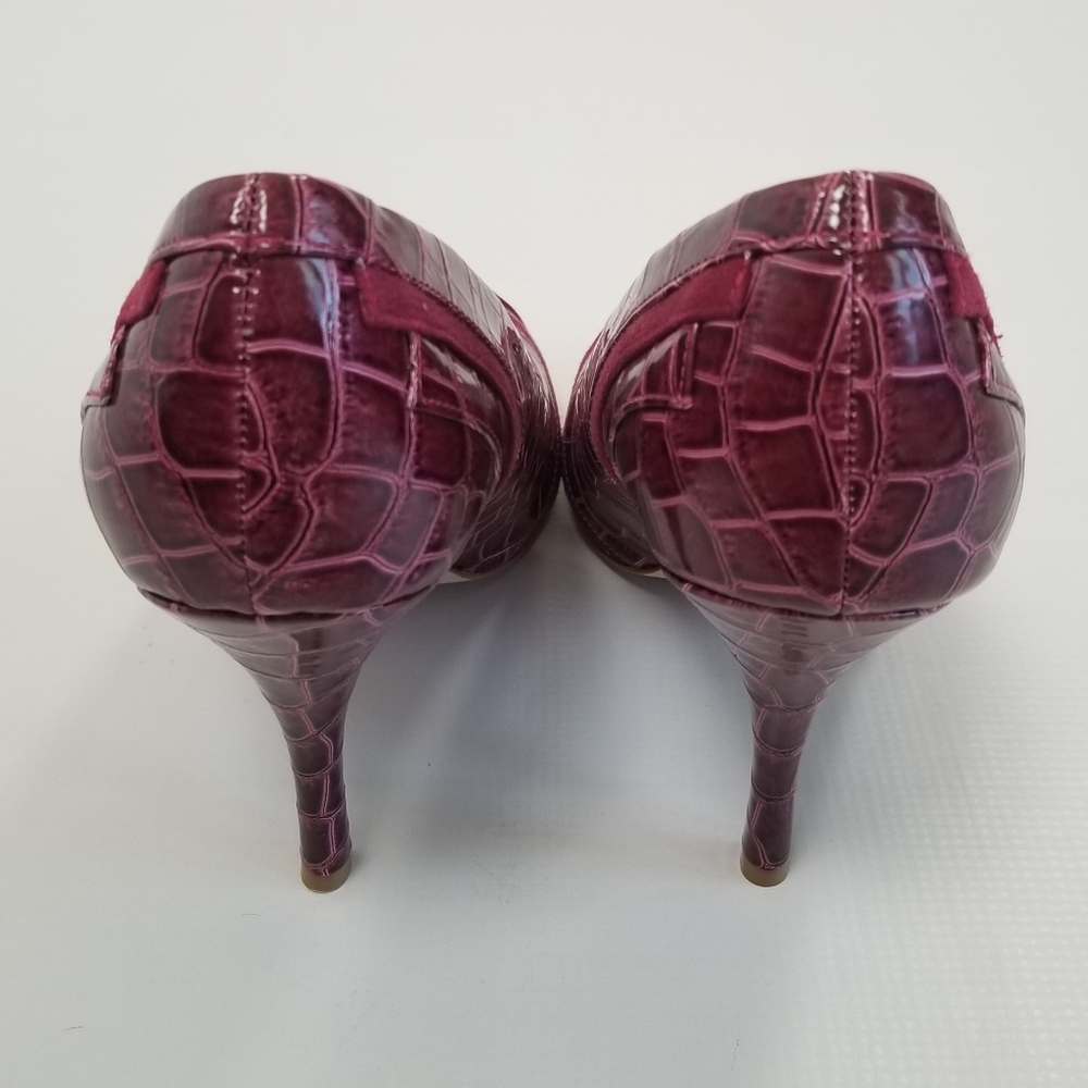 WHBM Maddox Croc Embossed Peep Toe Pumps Heels 9.5 - Picture 3 of 10